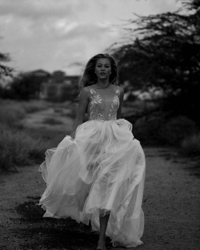 intense scene, bride running away in the weddingdress